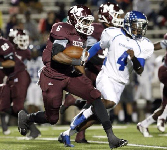 ️#AlabamaA&M commit#QUICKsix
RIP GrandMa!!#Believer in christ
ForTHEfam#MHS 2014#NFLGRIND TIME
#DontsleeponME