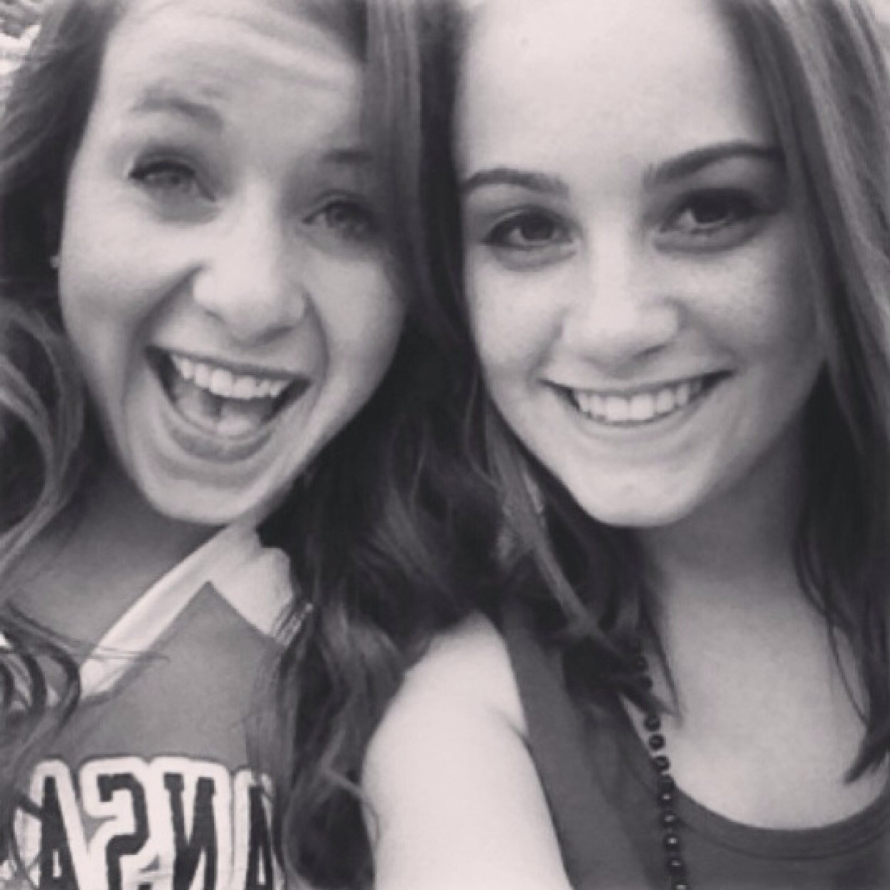 olollarol's profile picture. 