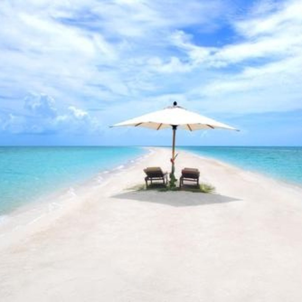 WAH mom of 2 and love to travel! Family travel is expensive so I will work hard to get the best deals on vacations packages, cruises, flights, hotels and more!