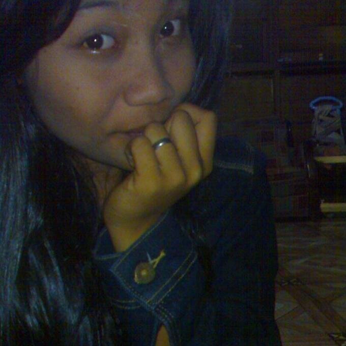 InahNur's profile picture. 