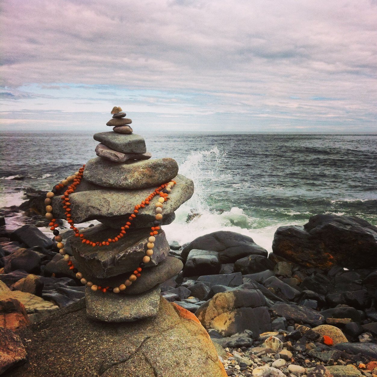 strandedbeadco's profile picture. 