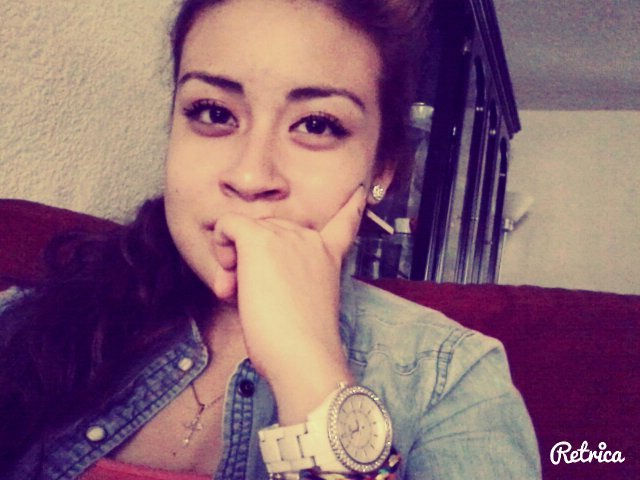 Vivir/leer/Cantar/Llorar/Callar/Admirar/Conocer/Aprender/Bailar. Belieber Since 2010♥ MW/BT EG♥
