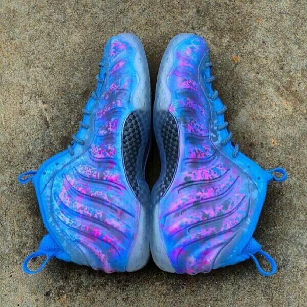 The best kicks daily.                                                        Anything shoes & basketball.
