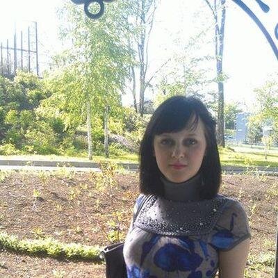 Люблю все необычное. Родилась в замечательном городе. Стараюсь общаться естественно. Я очень коммуникабельная по жизни.