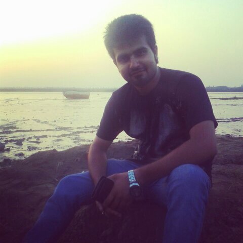 M small boy in big world who try 2 to find som1 luv. .