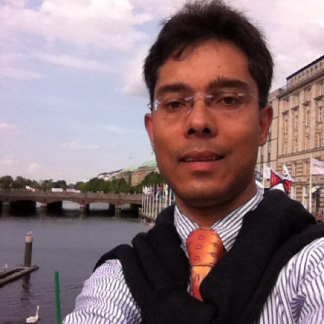 Papa | Husband | Scientist & Writer