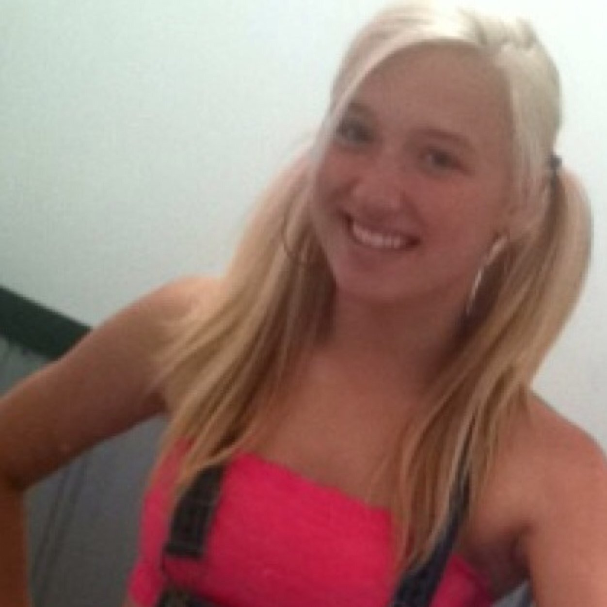 Hailey. 19. Tennessee❤️ Interests: Camo, Trucks, Bonfires, and Country Boys. Snapchat: hferg00