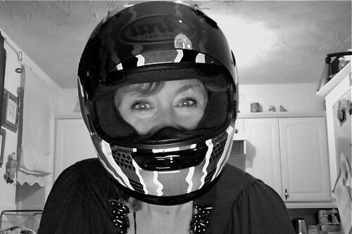 dknyvargas764's profile picture. En el lenguaje de las mujeres, Haz lo que quieras significa todo lo contrario . Aldrey te amo.