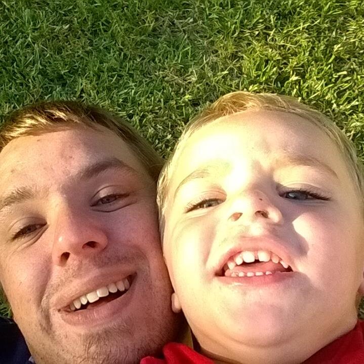 carelhnel's profile picture. 