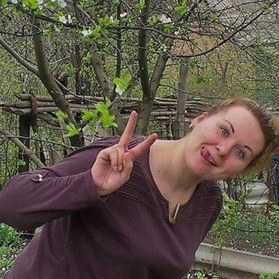 Приветствую всех. Как человек я достаточно раскрепощенная. Пытаюсь думать легко и просто. Просто люблю все необычное.
