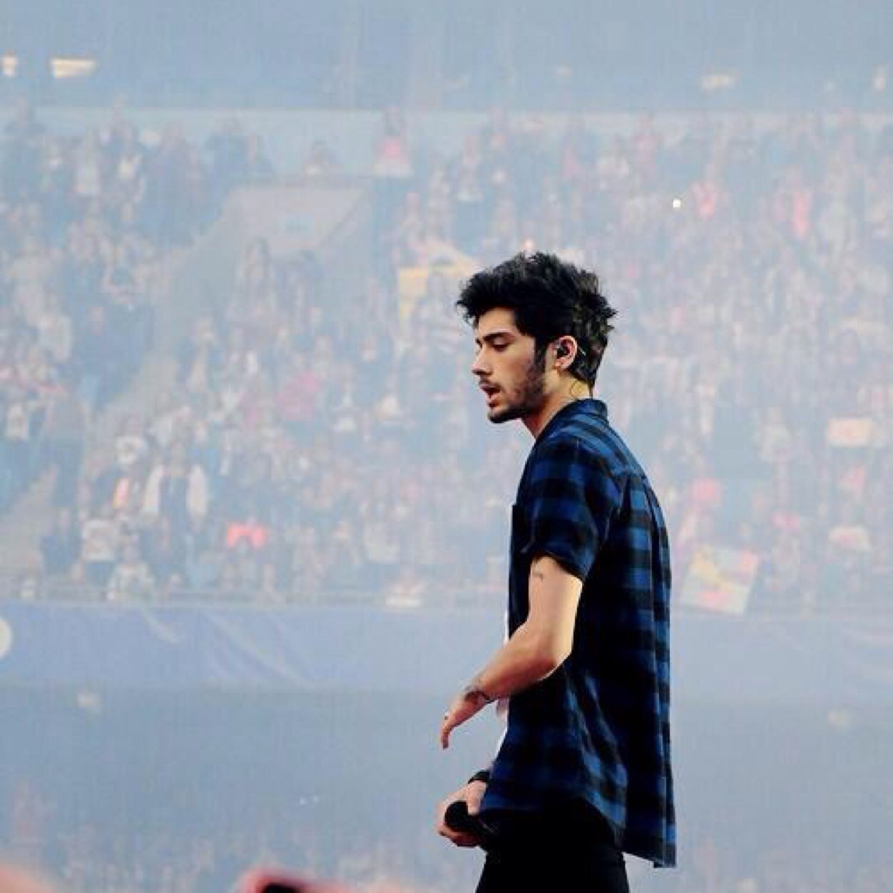 I fell for him. He got my heart
Zaynsters unite!:) 
Love you all:)
Let the spamming games begin loves☺️