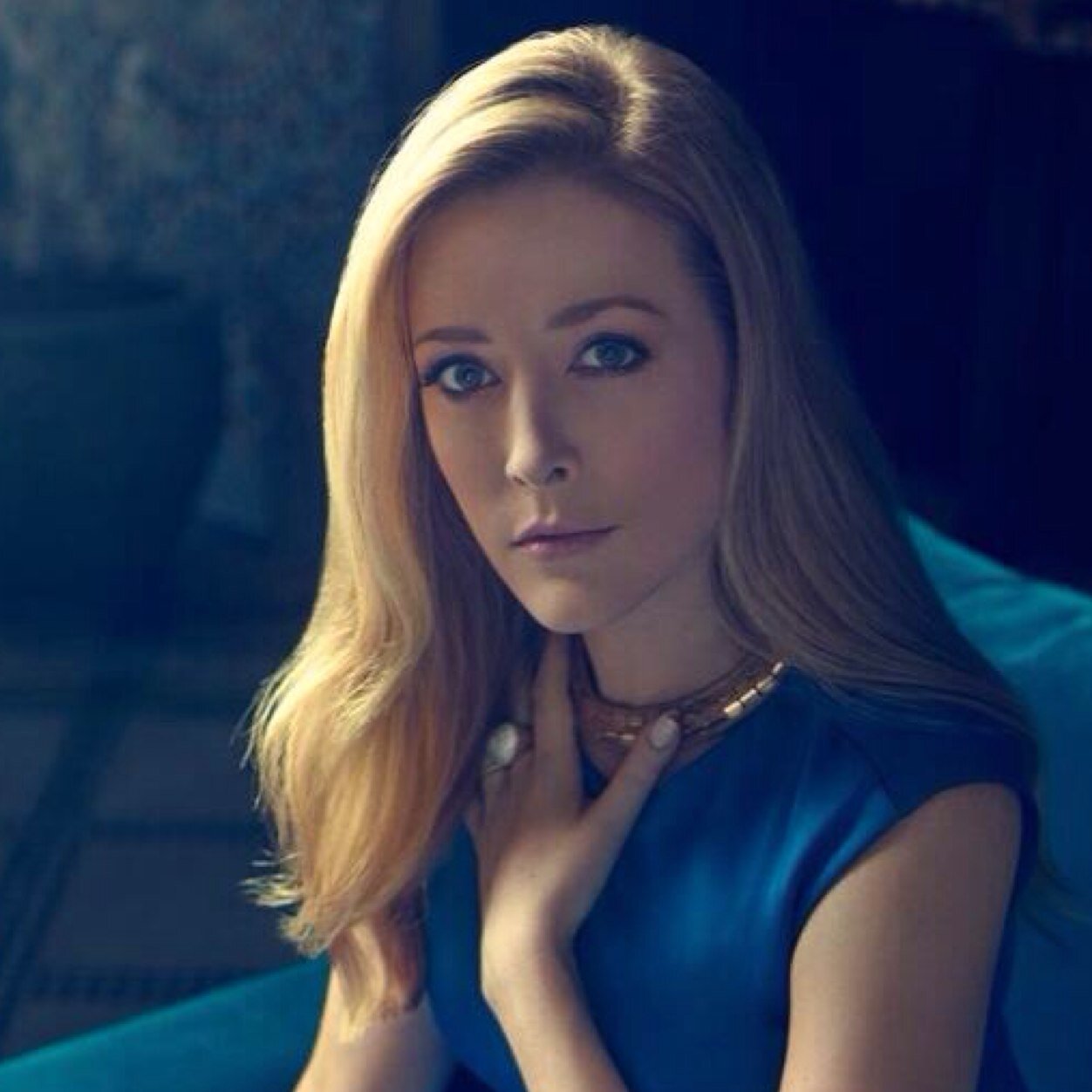 Twitter Jennifer Finnigan Fan. This is NOT Jennifer Finnigan's twitter! Tweet Jennifer at @jennigan.