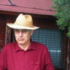 8 libri pubblicati: trilogia West, trilogia sociofantapolitica, giallo e Doc.Resistenza. 5 premi letter. Lettore, Sportivo, trekking monte    https://t.co/JXEZzYB8SK