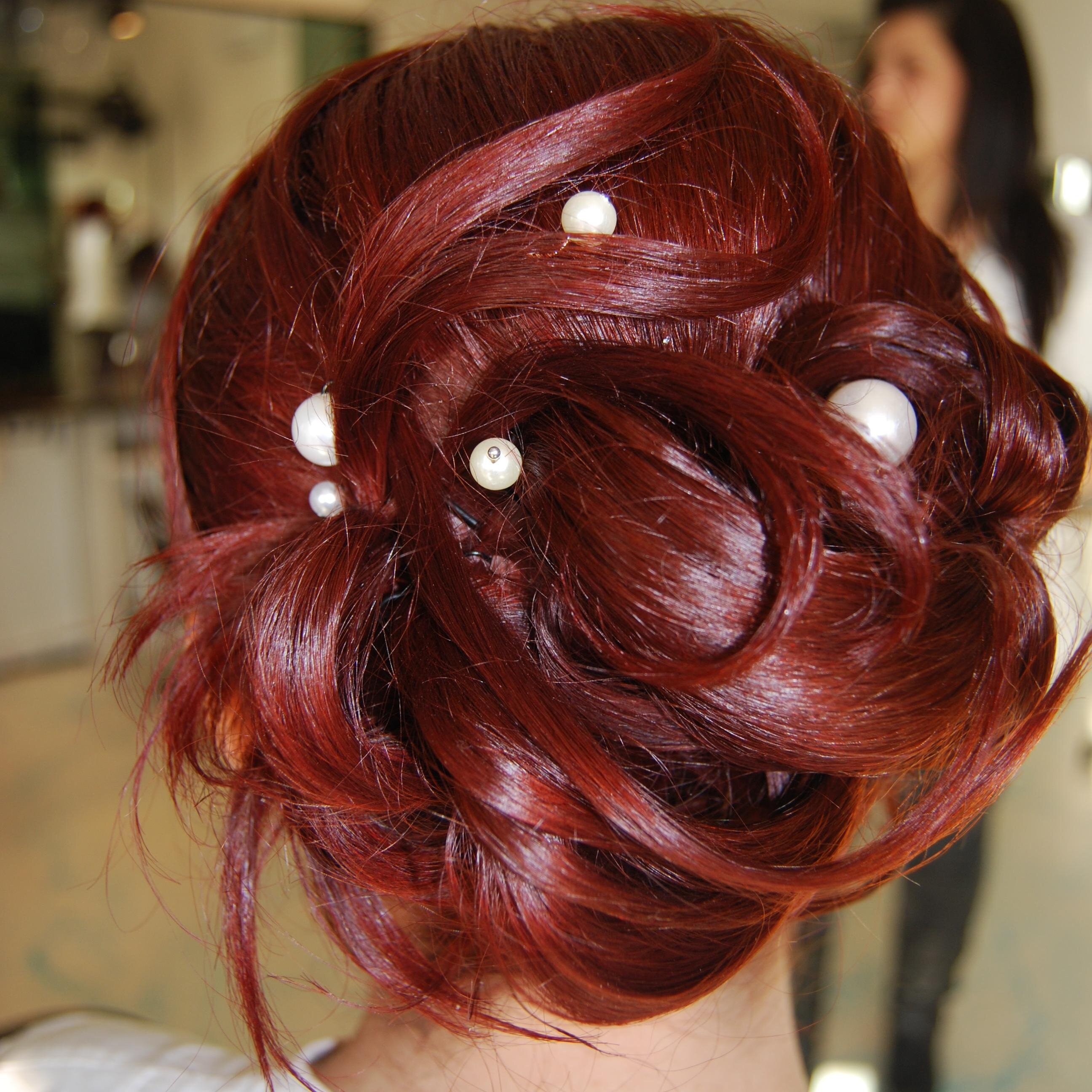 GruppoProfilo's profile picture. Centro di formazione professionale - Corsi di estetica, acconciatore, specializzazione autorizzati con attestati validi in tutta Europa - http://t.co/rJ4nDbfvET