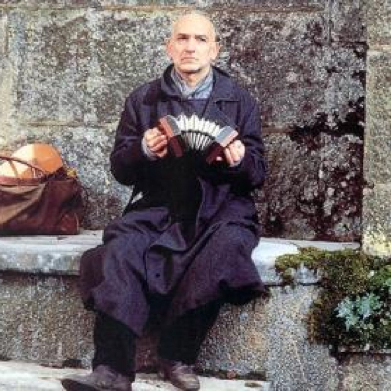 smartalec_feste's profile picture. Ima jester! 
#single ;)
Olivia is my homie. 
Singing is da bomb .com!! 
Suspicious about Cesario???? 
Anyone else?!?!