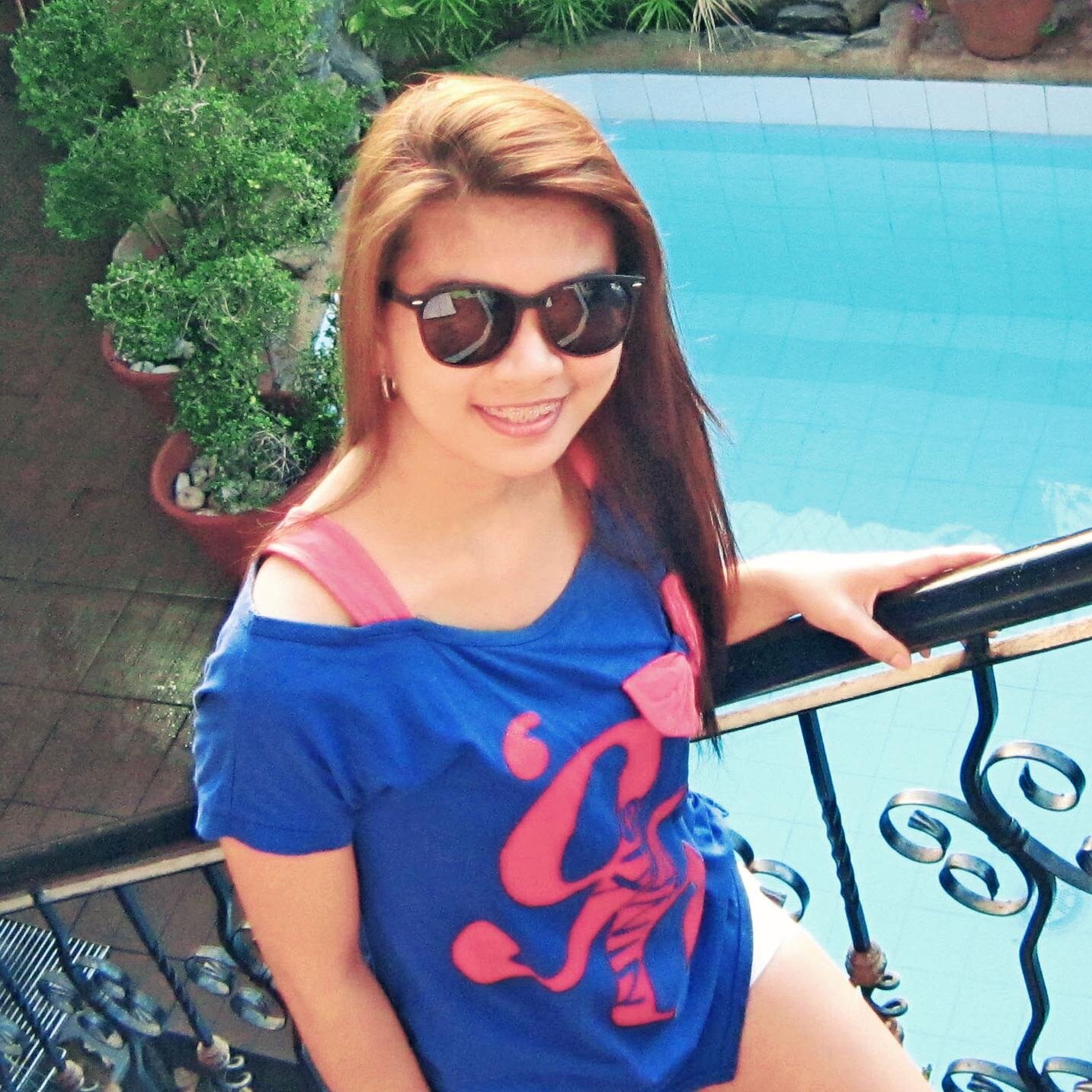 Beauty isn’t about having a pretty face.
It’s about having a pretty mind, a pretty heart, and a pretty soul.