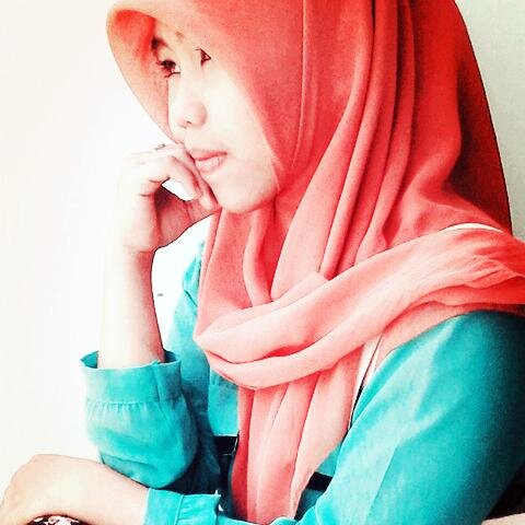 q butuh kamu,, saat sedih senang dan marah..
you all the best my best friend