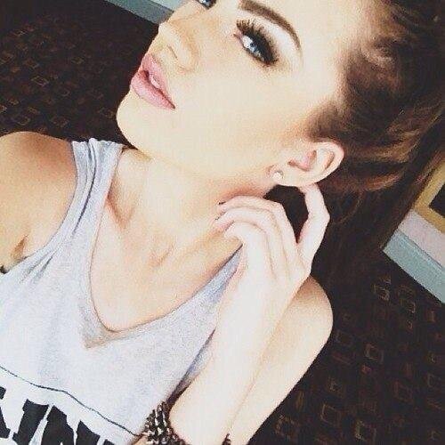 sesozaro's profile picture. hey  ... i'm20 yrz old.... from syria so follow me and bk  ❤️   :3