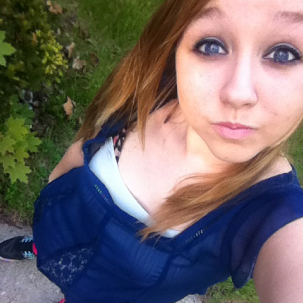 My name is lina, im 17 almost 18 8/27. I go to Franklin high school 2k15 :) add me on snapchat: linalovesyou247 :) Follow me on vine at: linaboo23