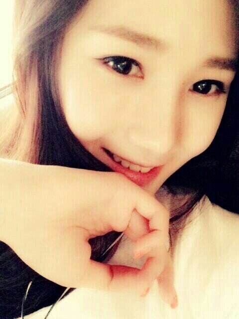 YooAra From Hello Venus.L92