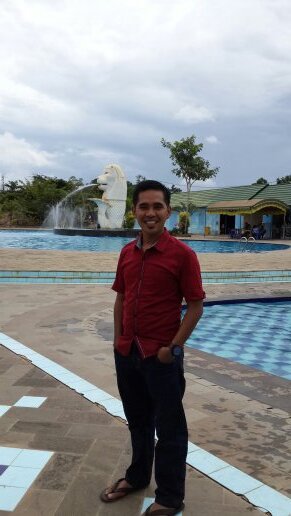 akmalkasela's profile picture. 