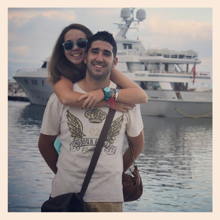21. Arrejuntada con @hugo23sanudo ;)                   si no puedes dormir, voy a abrazarte y si te come el payaso, yo te protejo