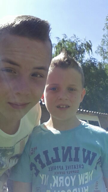 Eitinkje_'s profile picture. #Proud #Enschede #053 #voetbal #14 years  #FCT #Bruggertstraat