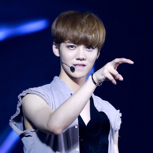 LUHAN , PLEASEさんのプロフィール画像
