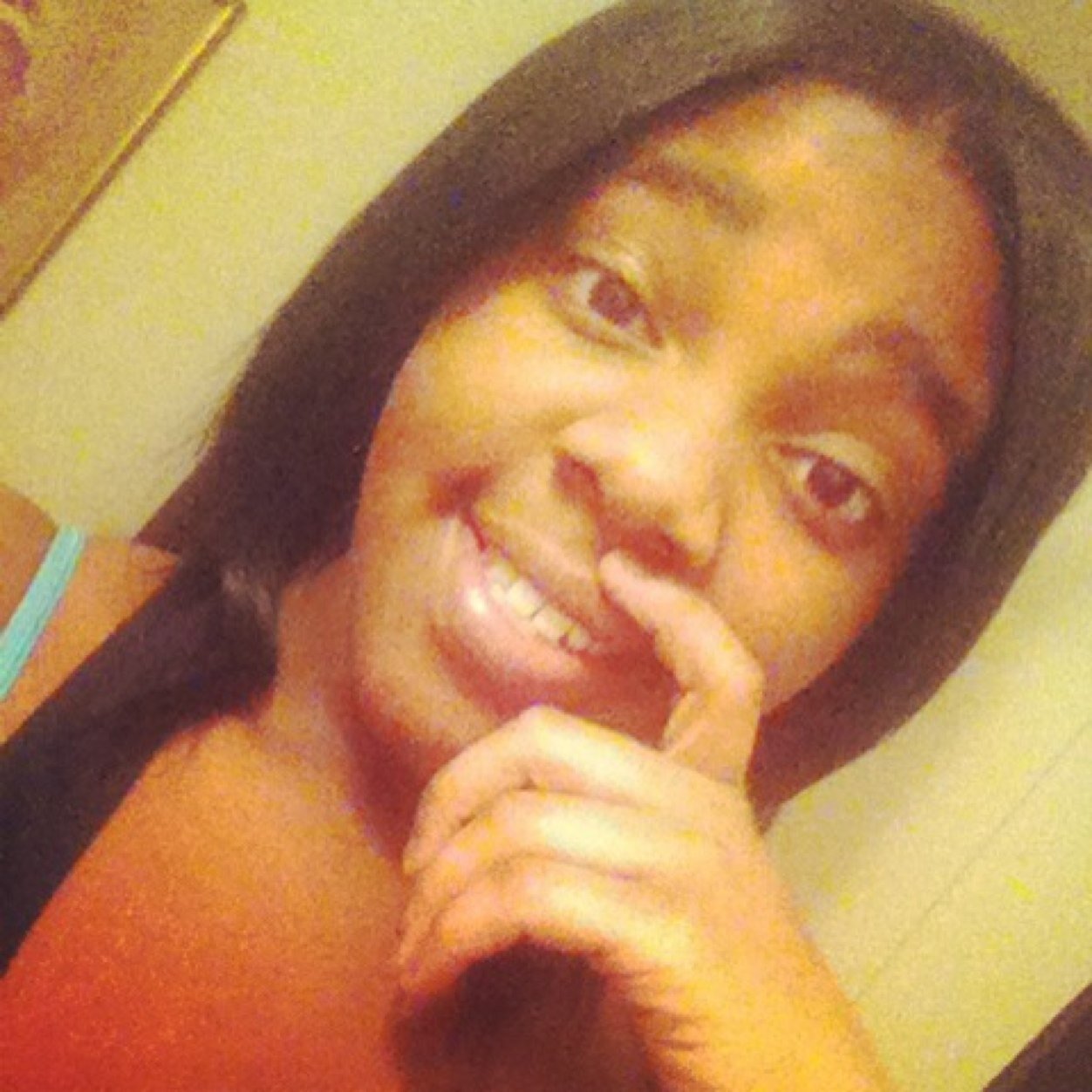 If you ainn my 2 (Pap&Ari) thrn fucc you , striving hard fah mines , focused && WE GONE MAKE IT ..