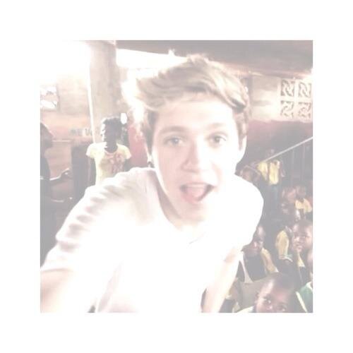 FREE FOLLOW FROM @wallfuckedniall GO FOLLOW HER PLS
