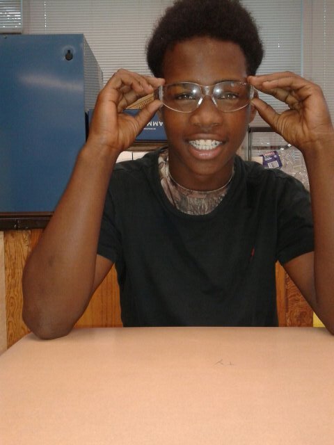 Youngg Niggaa Trynaa Makee It.