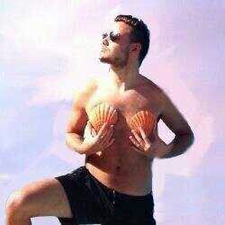 VENDEMOS 4 ENTRADAS PISTA C - #WWAT #BCN ♪♫