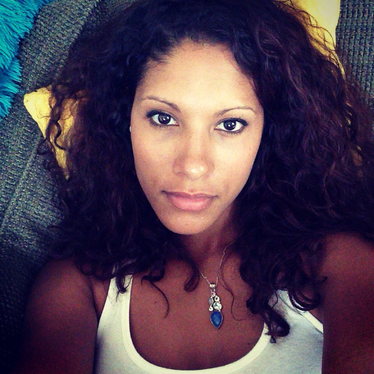 Singer/Songwriter/Model/Sketch Artist/Chef/Web Dev. from my own little world. Listening to, expressing, creating, and appreciating art in many forms since 1989!