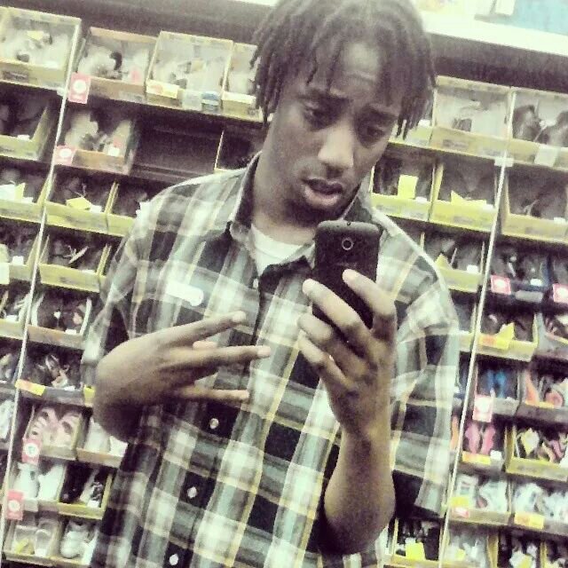 #Weed&Hennessy ! Trippy_Cuhhz ! is the name cuhz a nigga stay Turnt but aye im me and Im high but Follow ME! I follow back #SingleLife