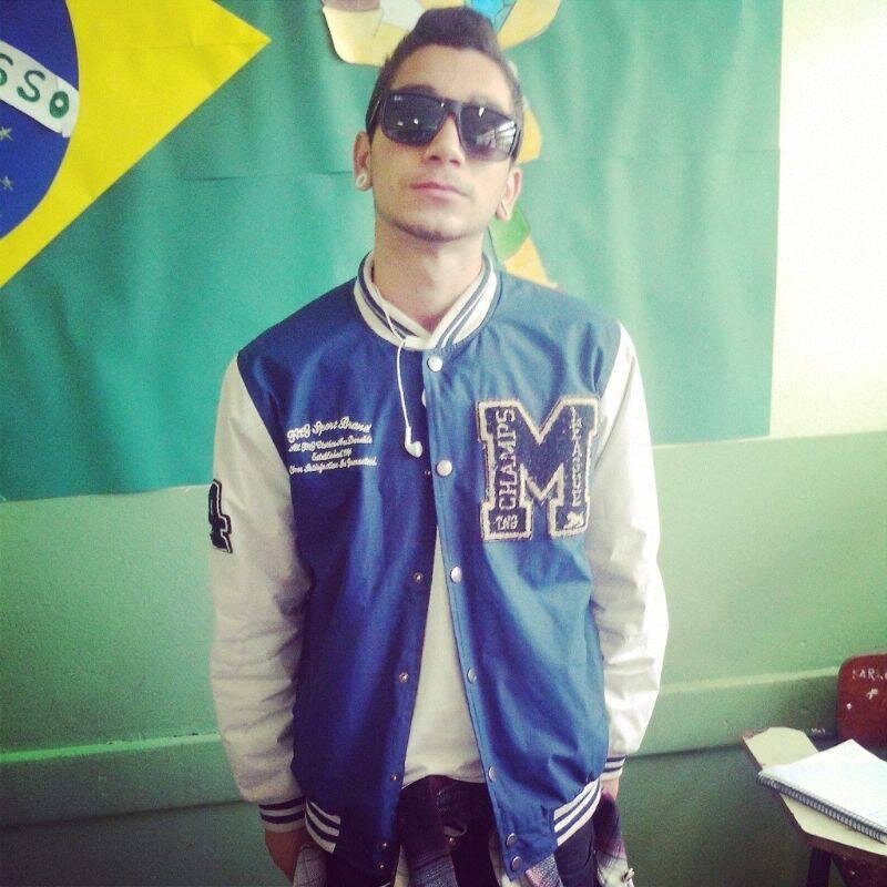 gosto de rep   gosto de anda de skate gosto muito de malha . sou do signo escorpião   .