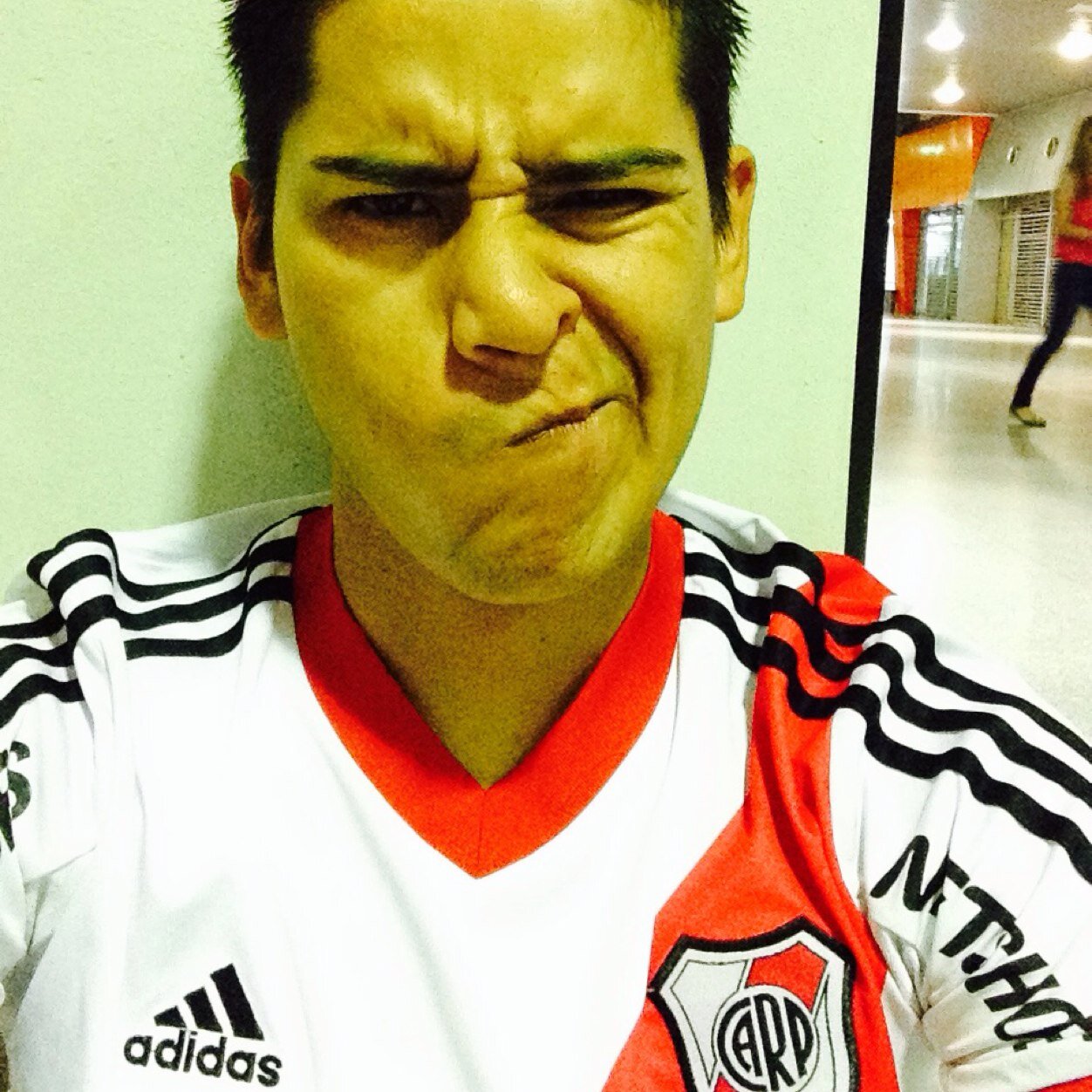 Mausmo_'s profile picture. Ing.Petrolero🍺, Deportista⚽️ 🏓🎾🏊🏽, Hincha de River🐔, Manchester United👹 y Real Madrid🏆Good Music can be so hard to find🎧