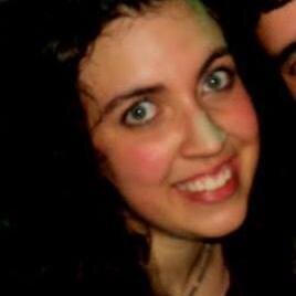 lu_fer91's profile picture. Componer matices de colores creando una realidad distinta, ese es el sentido de mi vida.Estudiante de Arquitectura en la UNNE.