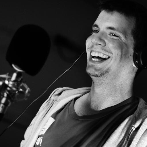 ReblochKillah's profile picture. Chanteur de Feuilles de Roots, mais aussi mec sympa.
« Le travail, c'est la santé... Mais à quoi sert alors la médecine du travail ?  » Pierre Dac.