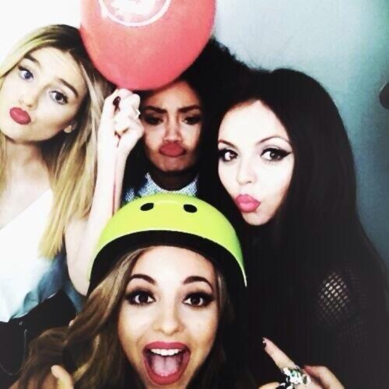 follow @millenniumniall