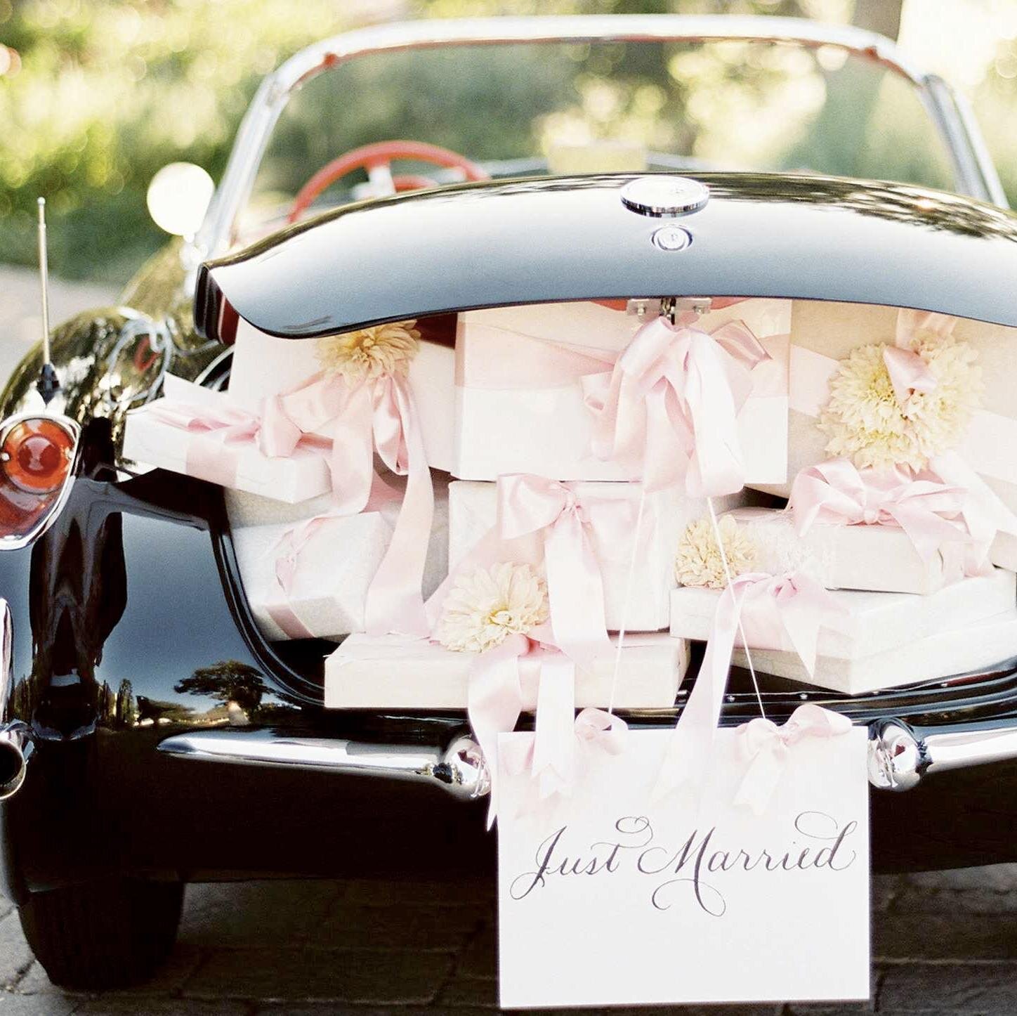 You may now Kiss the Bride! #weddings #bride #groom