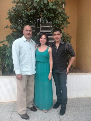 Caracas, Venezuela ,14 años, soltero :'D ,Otaku ,Sigueme :3
