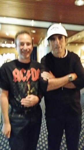 barvang's profile picture. «Kan du koke havregrøt, kan du brygge øl»
twittring  about #kanari #lufc #craftbeer #homebrewing #hjemmebrygg #ManglerudStar