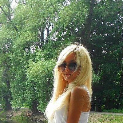 Приветствую всех. Родилась в замечательном городе. Люблю общаться. Довольно интересная в жизни. Пытаюсь мыслить весело.