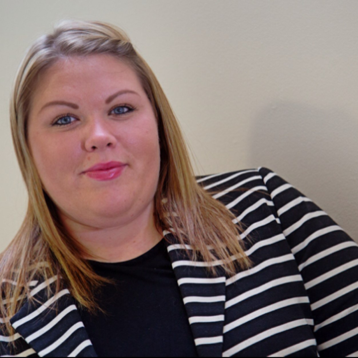 IFA based in Hampshire, military wife and shabby chic furniture fanatic, with a  special interest in pensions and divorce.