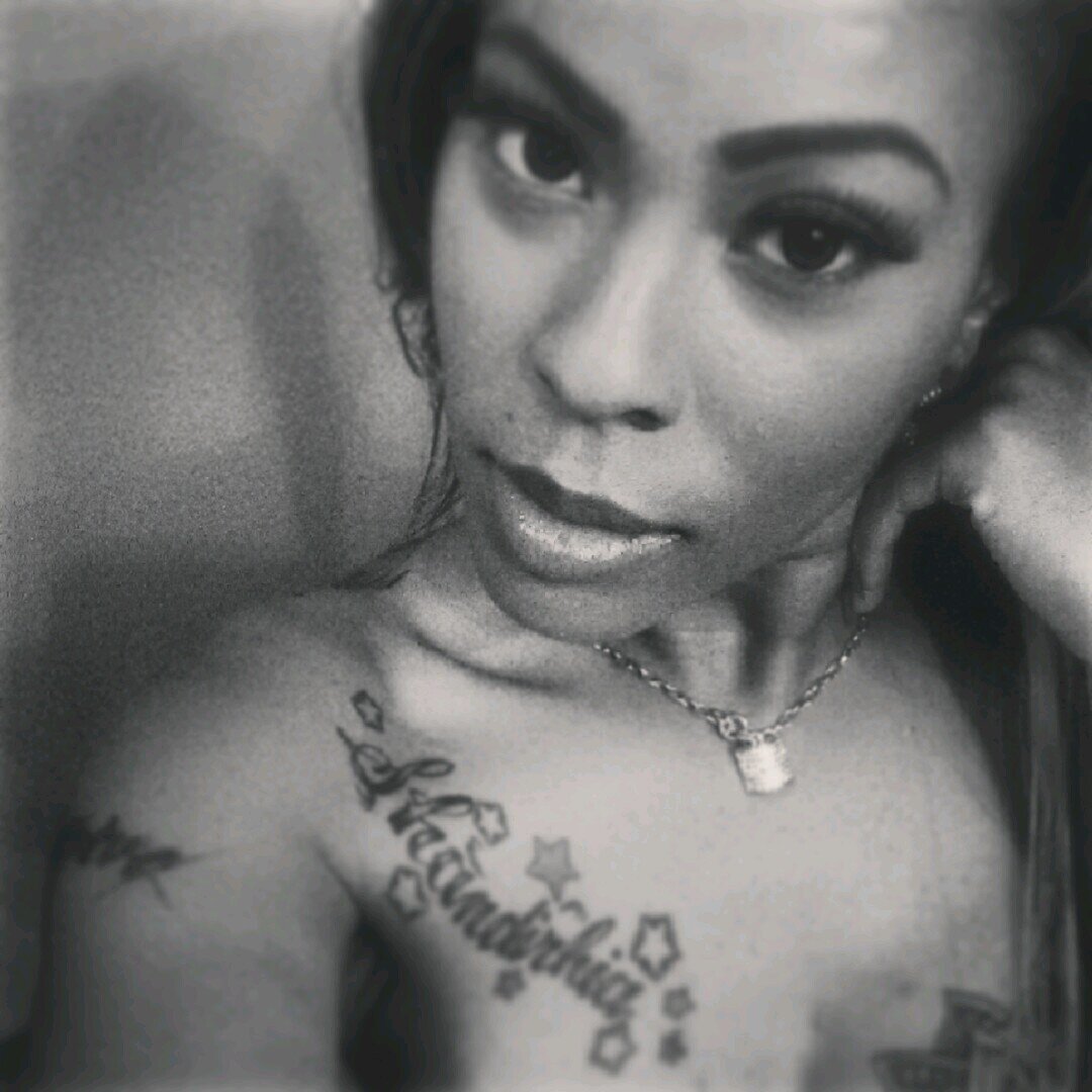Small town girl from Nebraska but you can find me in the H. FOLLOW ME ON KIK / IG @da_velvet_room2