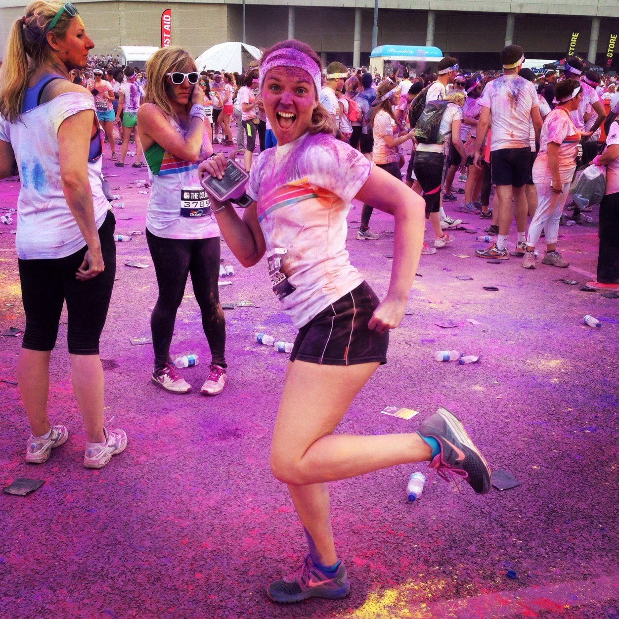 Tech PR girl. Fighting a daily struggle with the resting bitch face. Read | Travel | Run