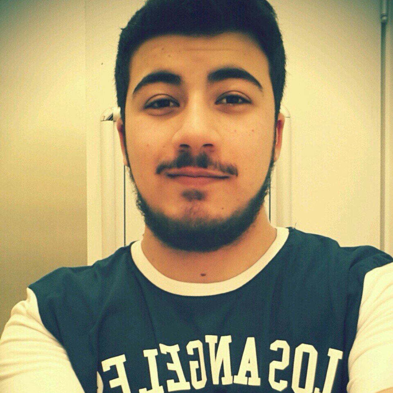 En güzeli çocukluktu , sahip olduğum o sıska vücuttu . Bu çocuğun hayatı ya rapti ya hiphoptu ...RESPECT