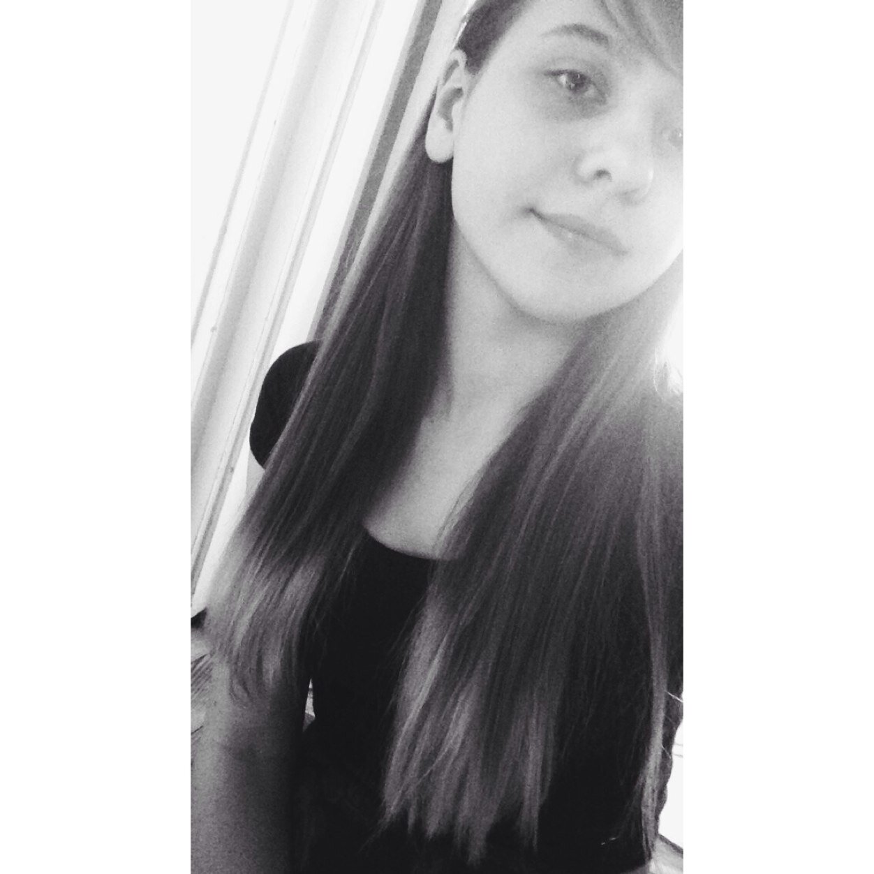 tekle_g's profile picture. ur a creep