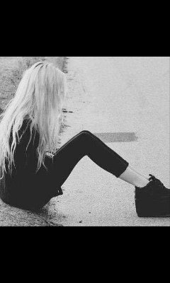 Everytime i close my eyes, its like a dark paradise }