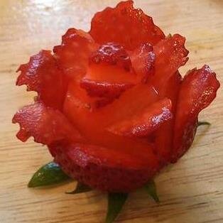 h884h135's profile picture. 猫と本とコーヒー。ときどき和菓子（最近は毎日やわ）。これさえあれば、しあわせ時間。